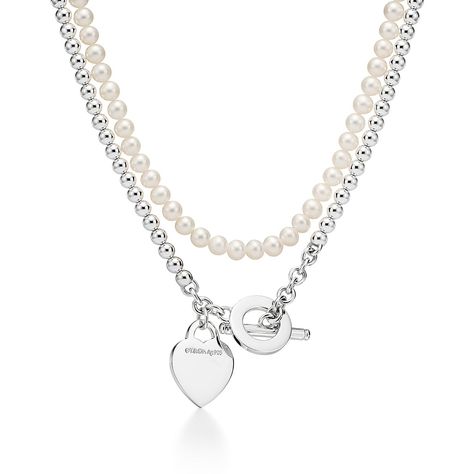 Tiffany And Co Pearl, Tiffany Pearl Necklace, Tiffany Jewelry Necklace, Tiffany Pearls, Heart Necklace Tiffany, Tiffany Setting, Tiffany And Co Jewelry, Tiffany And Co Necklace, Formal Jewelry