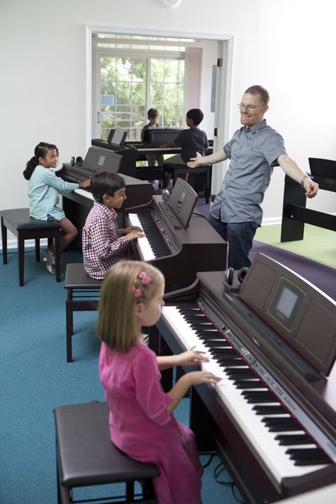 Group Piano Lessons Piano Studio Room, Piano Classroom, Group Piano Lessons, Music Institute, Music Space, Piano Classes, Teaching Piano, Piano Teaching Resources, Teachers Room