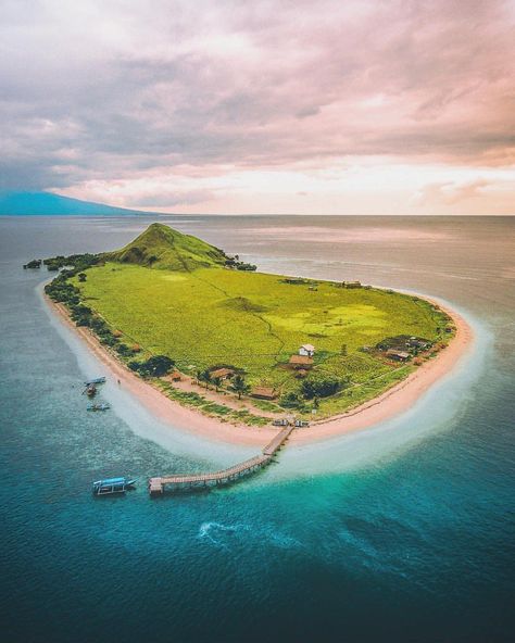 Drone Photos, Fantasy Places, Private Island, Vacation Places, Lombok, Drone Photography, Beautiful Places To Travel, Aerial Photography, Beautiful Places To Visit