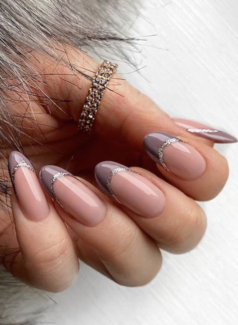 Evening Nails, Tip Nail Designs, January Nails, French Tip Nail Designs, Work Nails, Almond Nails Designs, Almond Acrylic Nails, Rose Nails, Dipped Nails