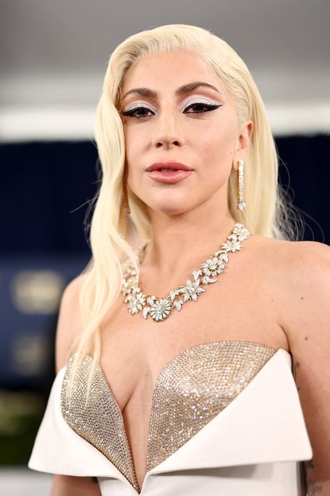 Lady Gaga Armani Privé Dress at the SAG Awards 2022 Red Carpet Aesthetic, Gucci Red Carpet, Sag Awards 2022, Then And Now Pictures, Lady Gaga Pictures, Red Hair Woman, Red Carpet Outfits, White Gown, Sag Awards