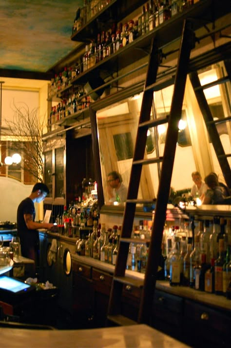 MY HOTEL LIFE: The Top 3 Speakeasy Bars in New York Lounge Bar Design, Back Bar Design, Speakeasy Bars, Easy Bar, Ladder Bar, Speakeasy Bar, Speak Easy, Nightclub Design, Bar Inspiration