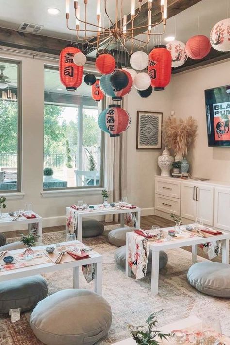 Sushi Dinner Party Table Settings, Sushi Party Ideas Table Settings, Sushi Themed Birthday Party, Sushi Birthday Party Ideas, Sushi Party Decorations, Sushi Themed Party, Sushi Birthday Party, Sushi Dinner Party, Sushi Table