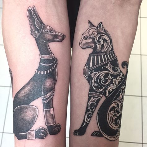 #bastettattoo #basttattoo #anubis #anubistattoo #bast #bastet #egypte #egyptetattoo #egyptian #egyptiantattoo #forearmtattoo #dots #dotwork #dotworktattoo #dottattoo #petitspoints #stipple #stippletattoo #blackandwhitetattoo Bast Tattoo, Bastet Tattoo, Egyptian Cat Tattoos, Anubis Tattoo, African Tattoo, Horoscope Tattoos, Egypt Tattoo, Dot Tattoos, Witch Tattoo