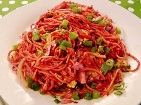 Schezwan Noodles - Veg  | The Chocolate Heaven | Pune Schezwan Noodles, Veg Noodles, Noodles Spicy, Fried Noodles, Chilli Sauce, Best Food, Stuffed Green Peppers, Pad Thai, Quick Recipes