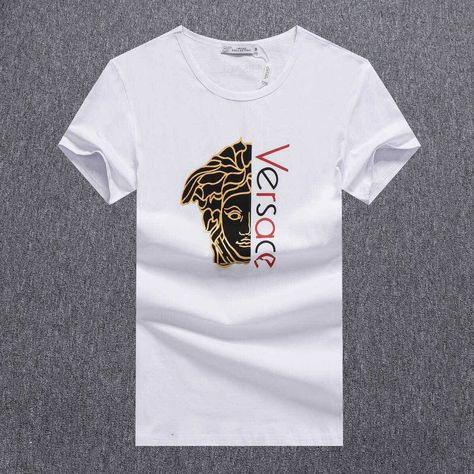 Versace Clothes, Mock Up T Shirt, Tracksuits For Men, Versace T Shirt, Mens Casual Outfits Summer, Men Nike, Tshirt Design Men, Mens Sleeve, Tee Shirt Designs