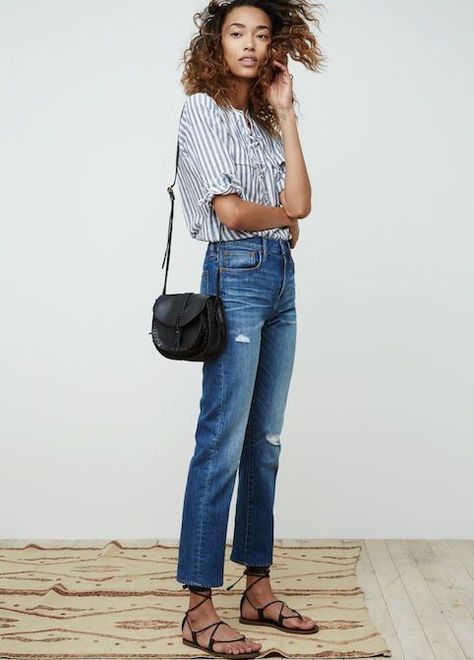 Mama Spree: The Striped Shirt That You Need Right Now Crossbody Bag Outfit, Street Style Summer Outfits, Simple Summer Outfits, Bag Outfit, Denim Day, Mode Casual, Looks Black, Street Style Summer, Fashion Mode