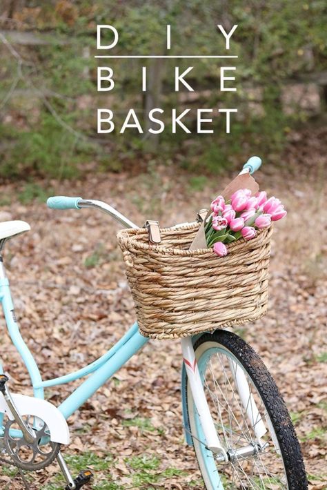 Kids Bike Makeover, Basket Decorating Ideas, Diy Bike Basket, Training Chickens, Bike Diy, Beach Vacation Packing, Diy Home Decor For Apartments, Bicycle Diy, Beach Vacation Packing List