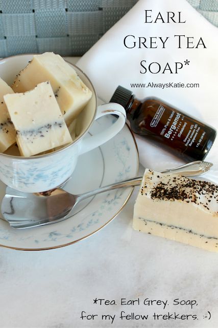 Always, Katie: Tea. Earl Grey. Soap. (With Bergamot Essential Oil by New York Biology) Natural Soap Making Recipes, Coffee Soap Recipe, Natural Homemade Soap, Homemade Soap Bars, Soap Business, Easy Soap Recipes, Tea Soap, Handmade Soap Recipes, Cold Process Soap Recipes