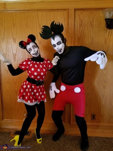 Mickey And Minnie Mouse Costume, Mickey Halloween Costume, Mickey And Minnie Mouse Costumes Couples, Minnie And Mikey Couple Costumes, Mickey And Minnie Halloween Costumes Adult, Scary Minnie Mouse Costume, Scary Minnie Mouse Makeup, Scary Mickey Mouse, Mickey Mouse Halloween Costume