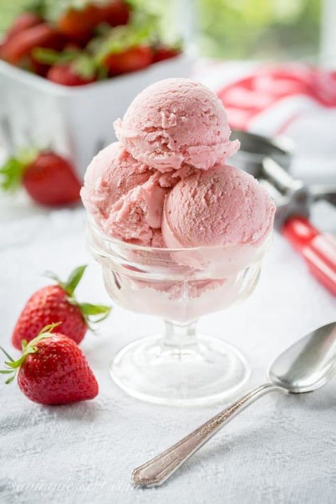 Here's the scoop - homemade ice cream is easy to make and unbelievably delicious! Choose your favorite from 33 of the most incredible homemade ice cream recipes ever! Paleo Ice Cream, Homemade Strawberry Ice Cream, Strawberry Ice Cream Recipe, High Protein Desserts, Pink Desserts, Healthy Strawberry, Homemade Ice Cream Recipes, Healthy Ice Cream, Strawberry Ice Cream