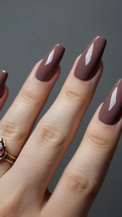 Subtle Fall Nail Designs to Fall For - pulsepathlife.com Plain Fall Nails, Dip Manicure, Leaves Changing Color, Fall Nail Ideas, Subtle Nails, Perfect Fall Outfit, Sparkly Ring, Cute Ideas, Nails Fall