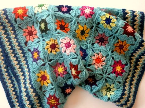 Crochet Snood, Crochet Cowl Pattern, Mode Crochet, Crochet Granny Square, Granny Square Crochet Pattern, Crochet Cowl, Crochet Squares, Love Crochet, Crochet Granny