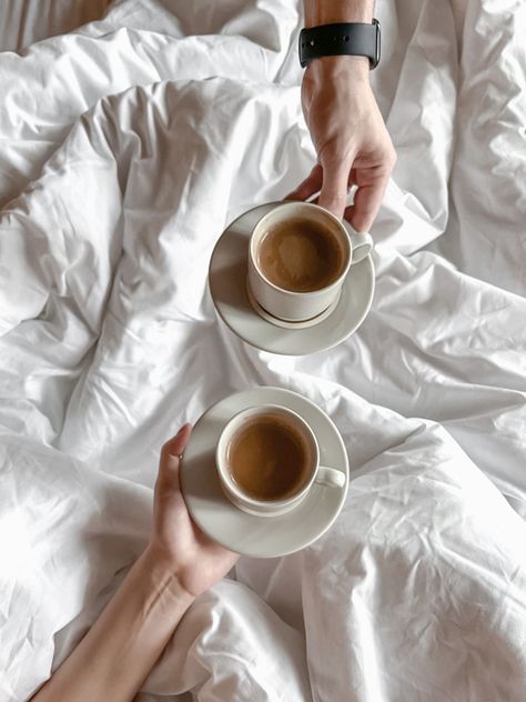 Couple Wake Up Mornings, Coffee In Bed Photography Instagram, Hotel Room Picture Ideas, Hotel Room Aesthetic Couple, Coffee Couple Aesthetic, Coffee In Bed Aesthetic, Hotel Content, Coffee For Two, Hotel Staycation