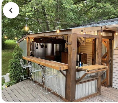 Grill Shack, Backyard Shed Bar Ideas, Bar Outdoor Design, Backyard Grilling Area, Backyard Entertaining Area, Bbq Shack, Outdoor Bar And Grill, Bbq Shed, Grilling Area