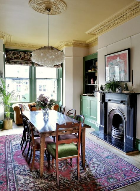 Dining Room In Center Of House, Period Dining Room, Bohemian Dining Rooms, Light Yellow Living Room, Victorian House Living Room, Colourful Dining Room, Modern Vintage Dining Room, Walnut House, Kitchen And Dining Room Lighting