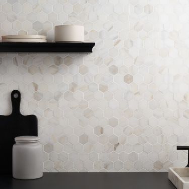 Shower Wall Tiles | TileBar.com White Hexagon Backsplash, Hexagon Tile Backsplash Kitchen, Penny Tile Backsplash, Marble Mosaic Backsplash, Hexagon Tile Backsplash, Luxurious Kitchen Design, Hexagon Marble Tile, White Mosaic Tile, Hexagon Backsplash