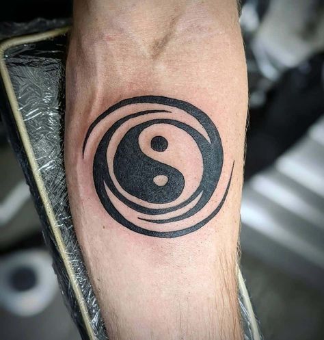 Yin Yang Tattoo Ideas For Women, Ying Yang Tattoo Men, Cool Yin And Yang Tattoo, Ying Yang Tattoo Ideas Unique, Ying Yang Tattoo Unique, Yin Yang Neck Tattoo, Yin Yang Forearm Tattoo, Mens Ying Yang Tattoo, Tattoo Ideas Male Meaningful