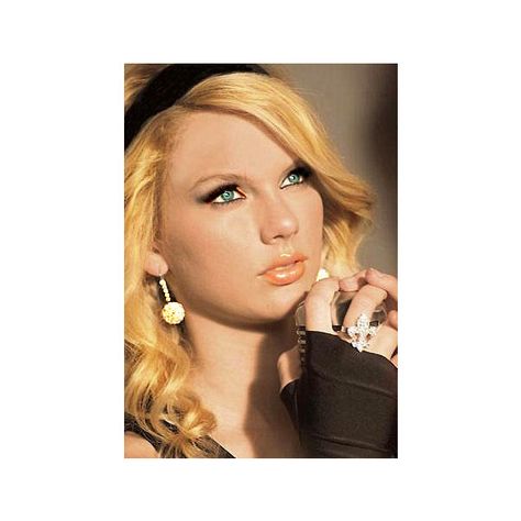 0 Taylor Swift Journal, Taylor Swift Our Song, Taylor Swift Debut Album, Taylor Swift Makeup, Taylor Swift Debut, Our Song, Taylor Swift Speak Now, Taylor Swift Cute, Taylor Swift Music