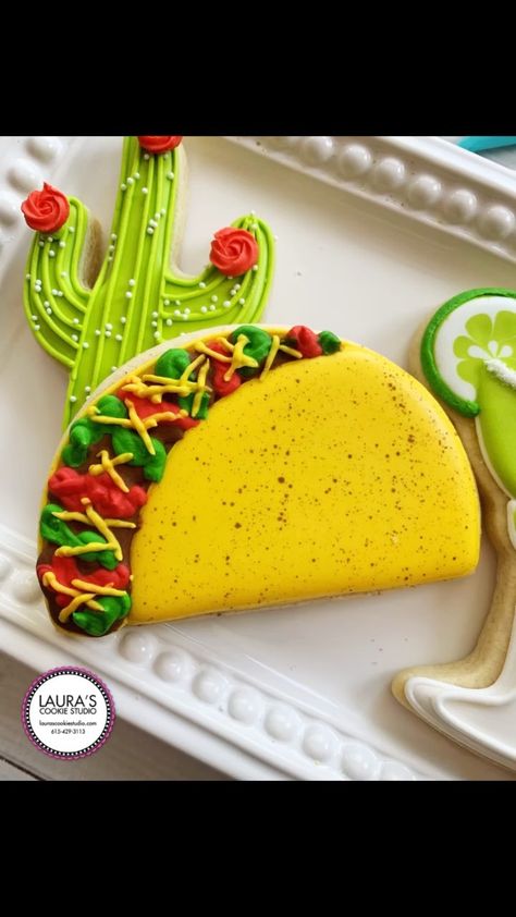 laurascookiestudio on Instagram: Feed me tacos 🌮and tell me I’m pretty 🤩 #laurascookiestudio #cookieclasses #sugarcookies #tacos #tacocookies #cookievideos #cookievideo… Taco Sugar Cookies, Taco Cookies Decorated, Taco Cookies, Icing Consistencies, Taco Cake, Cookie Gram, Cookie Videos, Cookie Tutorials, Sugar Cookie Designs