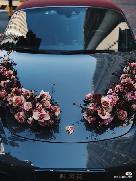 How To Make Wedding Car Decoration With Flowers ||Car Decoration Interior Bride Car Decoration, Wedding Car Deco Simple, Bridal Car Decoration Ideas, Groom Car Decoration, Bridal Car Flowers, Car Decorations For Wedding, Haldi Photography Ideas, Bride Car, Wedding Car Deco