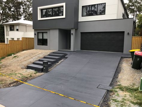 The Concretors Warehouse presents the Driveaway Paint Sydney with having choices of 32 tinted sealers you can choose which color is suitable for your home. we'll ensure to give you the best Driveway paint to give your home a new look. Concrete Color Paint, Painted Driveway Ideas, Painted Driveways Concrete, Concrete Roof Design, Driveway Paint Ideas, Modern Driveway Design, Paint Driveway, Painted Driveway, Driveway Tiles