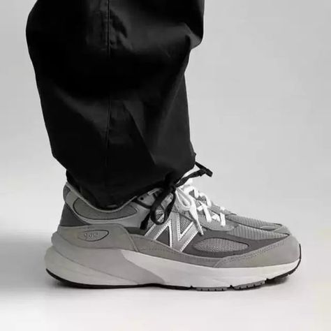 990 V6 Outfit, New Balance 990 V6, New Balance 990, Streetwear Men Outfits, New Balance Shoes, New Balance Sneaker, Sneaker Head, New Balance, Fashion Shoes