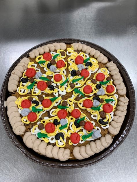 Funny Cookie Cakes, Cookie Cake Decorating Ideas Summer, Square Cookie Cake Decorating Ideas, Cookie Cake Birthday Designs Boy, Cookie Slices Decorated, Cookie Cakes Ideas, Birthday Cookie Cake Designs For Men, Funny Cookie Cake, Cookie Cake Ideas Decorated