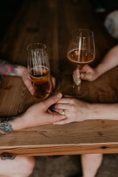 Brewery Engagement Pictures, 2024 Photo, Fall Engagement Pictures, Image Couple, Brewery Wedding, Couple Engagement Pictures, Pre Wedding Photoshoot Outdoor, Engagement Shots, Engagement Pictures Poses