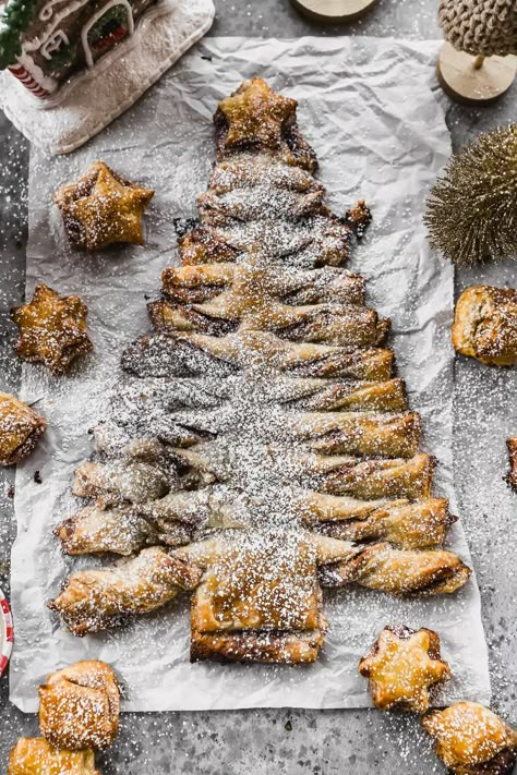 Christmas Tree Puff Pastry (Sweet) Christmas Tree Pastry, Tree Puff Pastry, Christmas Tree Puff Pastry, Flavor Cream Cheese, Cheese Paste, Drinks For Christmas, Meal Ideas For Kids, Sweet Puff Pastry, Cream Cheese Puff Pastry