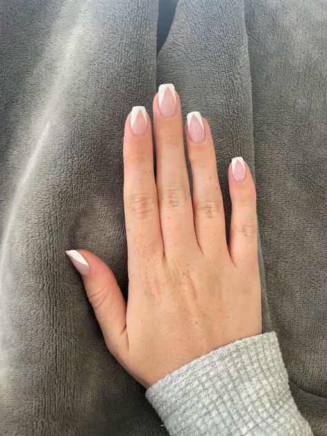 White Nails Simple, Simple Nails Cute, White Shellac Nails, Classic French Tip Nails, French Tip Nails White, Acrylic French Tip Nails, White Shellac, Sqaure Nails, Diagonal Nails