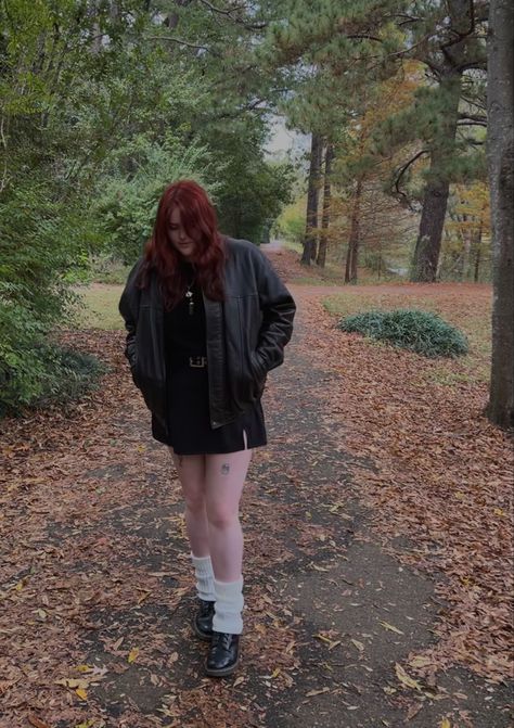 oversized thrifted brown leather jacket cider miniskirt and thrifted sweater. leg warmers over doc martens and also tattoos , fall leaves, dark red hair Oversized Jacket Outfit, Brown Boots Outfit, Fall Ootd, Dark Red Hair, Red Converse, Girls With Red Hair, Hair Wear, Oversized Jacket, Brown Leather Jacket