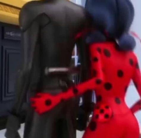 Chat Noir Funny, Miraculous Funny, Marinette Et Adrien, Adrian And Marinette, Miraculous Memes, Miraculous Wallpaper, Miraculous Ladybug Memes, Miraculous Ladybug Wallpaper, Miraculous Ladybug Fanfiction