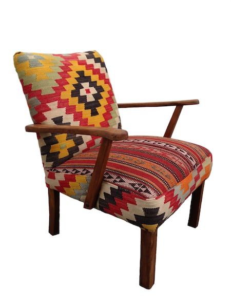 Keshte Design - Vintage Originals - Vintage armchair with anatolian Kilim.  Keshtedesign, recycling and up-cycling for individualists. For the Vintage Originals furniture collection, European design-classics of the 1950s-70s are processed with selected antique hand-embroidered textiles, from suzani to ikat or kilims and refined into new creations, unique pieces with history.  So recycling goes "up-cycling". Kilim Furniture, Conservatory Chairs, Santa Fe Decor, Conservatory Decor, Upcycle Chair, Embroidered Textiles, Vintage Armchair, Sofa Fabric, Mid Century Modern Interiors