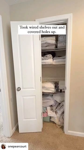 Home Decor Ideas on Instagram: "Happy Wednesday 🌟This is a brilliant concept. She did an amazing job! I hope this has piqued your interest! Copyright disclaimer: All video rights and content credit belongs to 🎥 @onepearcourt 👉🏾make sure to follow my personal page @sddecorhome_ for my amazing diy’s and updates to my home 👈🏾" Diy Small Linen Closet, Organizing Hallway Closet, Lights For Closet With No Electricity, Update Linen Closet, Mini Closet Makeover, Single Door Closet Organization, Small Hallway Closet Organization, Small Hall Closet Organization, Inside Closet Ideas