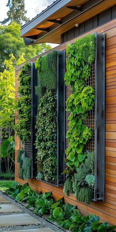 Garden Decks Ideas, Garden Wall Art Ideas, Outdoor Walls Ideas, Outdoor Wall Art Ideas Backyards, Outdoor Living Wall Ideas, Large Wall Decor Diy, Garden Wall Ideas Decorative, Deck Wall Ideas, Yard Work Ideas