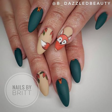 Artistic Nails, Fox Nails, Orange Nail, Pastel Nails Designs, Beauty Hacks Nails, Fall Nail Art Designs, Animal Nails, Thanksgiving Nails, Fall Nail Art