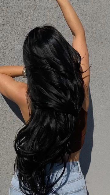 Blackest Black Hair, Black Women Wavy Hair, Black Hair Woman Aesthetic, Black Long Hair Aesthetic, Black Hair Girl Aesthetic, Thick Black Hair Aesthetic, Black Long Curly Hair, Long Black Hair Aesthetic, Long Thick Wavy Hair