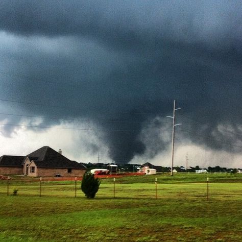 Authorities have still not announced an official totally for injuries or fatalities yet. | Horrifying Photos Of The Massive Tornado Tearing Through Oklahoma City Tornado Season, Tornado Pictures, Oklahoma Tornado, Wall Cloud, Storm Chasing, Wild Weather, The Residents, Lightning Storm, Weather Photos