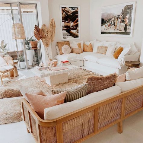 Boho Houses, Living Decoracion, Beautiful Bedroom Inspiration, Boho Chic Interior, Boho Lounge, Modern Boho Decor, Scandi Home, Room Design Bedroom, Natural Home Decor