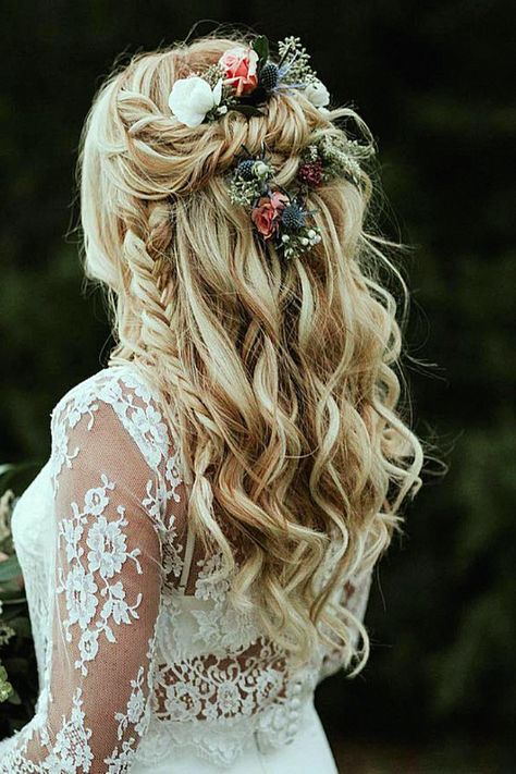 Add that lovely bridal hairstyle meant for long hair. Bridal Hairstyles Boho, Forest Wedding Hair, Boho Wedding Hair Half Up, Half Up Half Down Wedding Hair, Romantic Wedding Style, Wedding Hair Half, Half Up Half Down Wedding, Beautiful Bridal Hair, Classic Updo