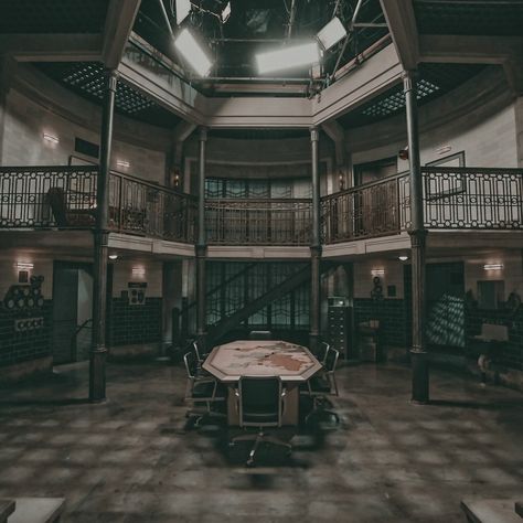 Supernatural Motel Aesthetic, The Bunker Supernatural, Supernatural Academy Aesthetic, Supernatural Show Aesthetic, Supernatural Bunker Floor Plans, Supernatural Bedroom Ideas, Supernatural Bunker Layout, Supernatural Bunker Aesthetic, Supernatural Cinematography