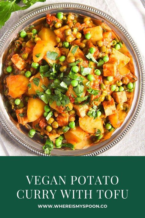 An easy and quick vegan recipe for tofu potato curry with peas. Simple ingredients simmered in a flavorful sauce – this vegan curry makes a really satisfying and healthy lunch or dinner. Tofu Potato, Tofu Coconut Curry, Recipe With Tofu, Recipes Using Tofu, Curry With Tofu, Potato Curry Recipe, Vegan Potato Recipes, Tofu Recipes Healthy, Tofu Curry