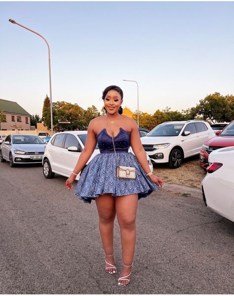 Princess Style Corset Traditional Dress, Umemulo Outfits, Setswana Traditional Attire For Women, Modern Tswana Traditional Dresses, Tswana Traditional Attire For Women, Setswana Traditional Attire, South African Traditional Dresses Design, Modern South African Traditional Dresses, Sepedi Dresses