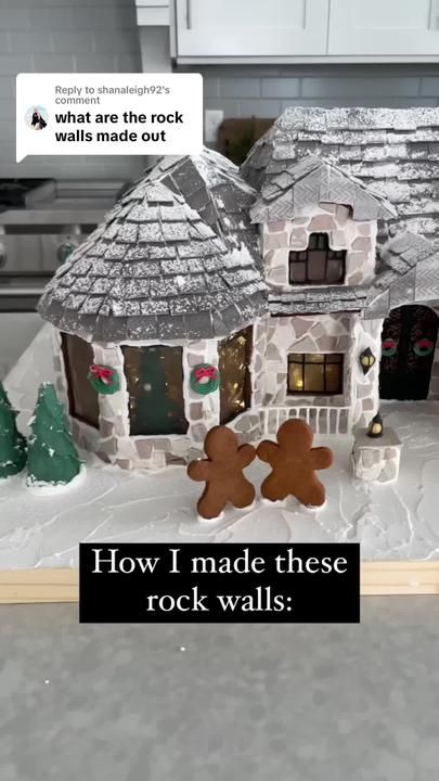 Graham Cracker Gingerbread House, Homemade Gingerbread House, House Brick, Gingerbread House Patterns, Gingerbread House Recipe, Cool Gingerbread Houses, Ginger House, Chocolate Rocks, Gingerbread House Parties