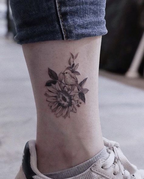 Rate This Tattoo ideas From ⭐1~10. SAVE & FOLLOW i will update everyweek. 59 Tattoo, Wren Tattoo, Robin Tattoo, Always Tattoo, Cute Tiny Tattoos, Sweet Boy, Foot Tattoo, Bluebird, Tiny Tattoos