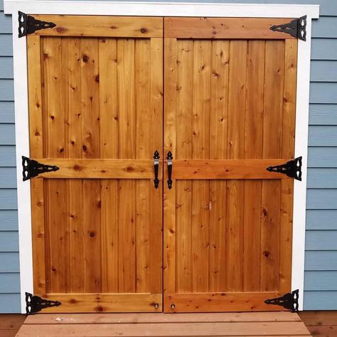 Wood Shed Door Ideas, Wooden Shed Doors, Double Door Shed Ideas, Rustic Garden Sheds, Shed Double Door Ideas, Double Shed Doors How To Build, Garden Shed Doors Ideas, Wood Shed Doors, Shed Doors How To Build