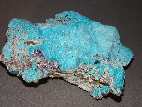 Turquoise from Kingman, Arizona Kingman Az, Kingman Arizona, Raw Turquoise, Earth Gift, Rock Minerals, Pretty Rocks, Beautiful Rocks, Minerals And Gemstones, Rocks And Gems