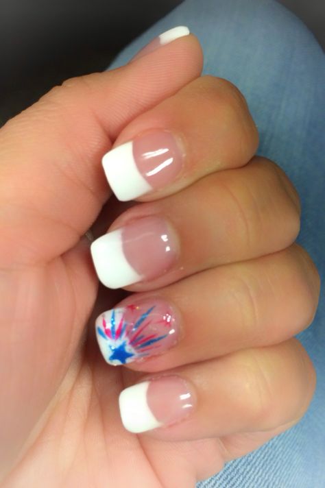 Forth Of July Square Nails, Easy 4th Of July Nails Short, 4th Of July Nails Dip Powder Simple, July 4 Nails Simple, 4 Th Of July Nails Simple, Short Acrylic Nails Square Summer 4th Of July, July French Tip Nails, 4th Of July Dip Nail Designs, 4th Nails July