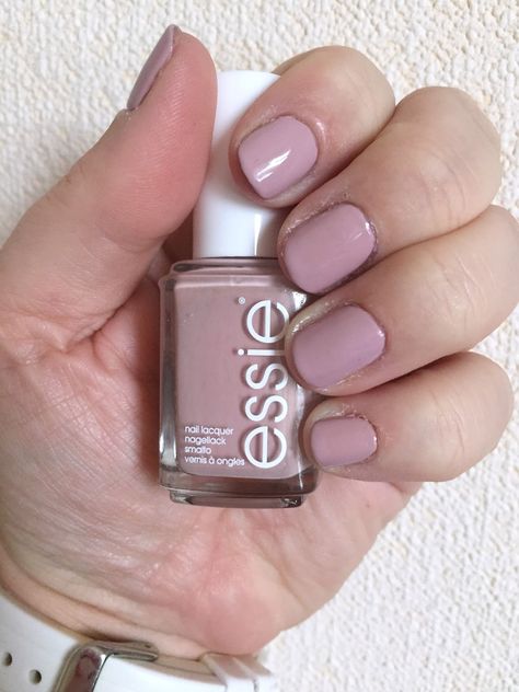 Essie Fall Collection 2016 - Go Go Geisha swatch Essie Go Go Geisha, Beautiful Manicure, Essie Polish, 2016 Fall, Manicure Gel, Honest Beauty, Essie Nail Polish, Essie Nail, Nail Nail